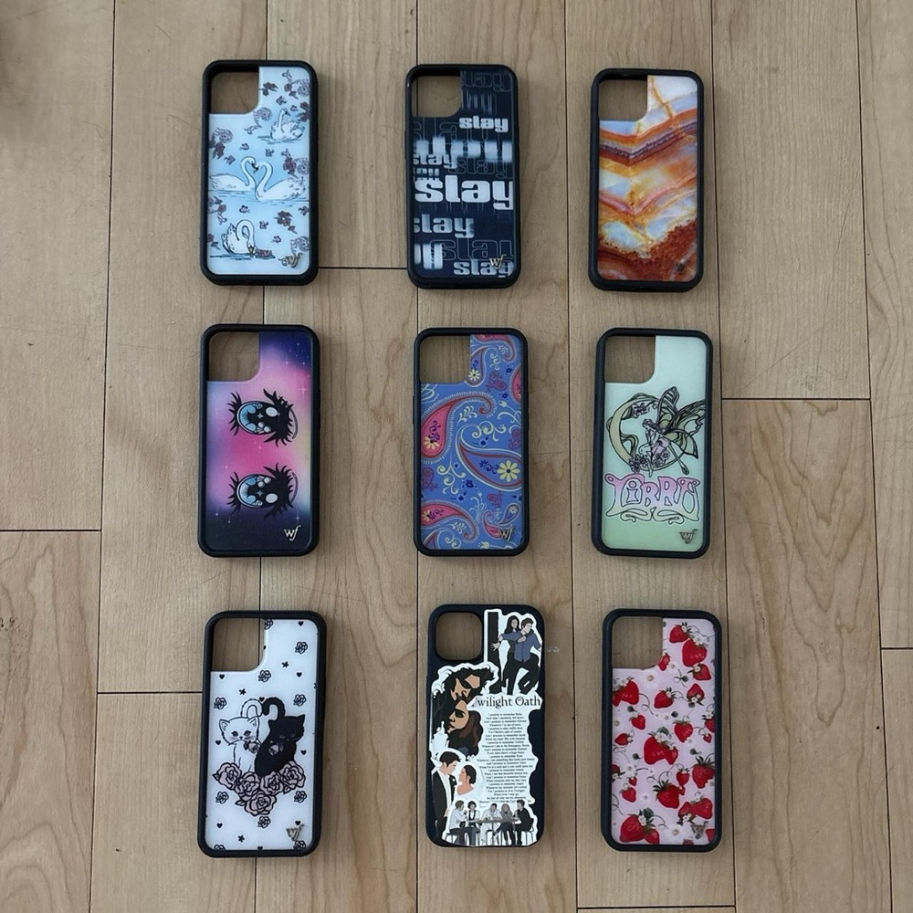 Stylish Patterned Phone Cases - Black